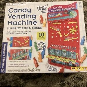 Candy Vending Machine Building Set - Red and Blue